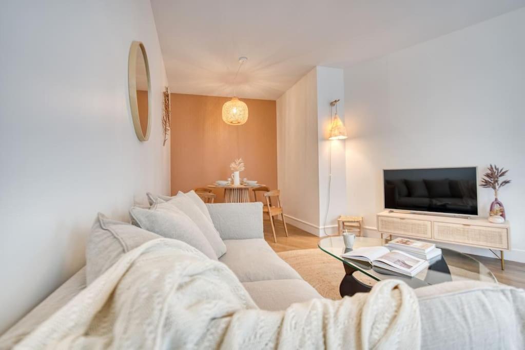 Superbe Appartement En Rdc Proche Marche Central Ла Рошел Екстериор снимка